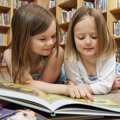 Når læsning bliver en leg: Sådan vækker du læselysten hos de yngste elever